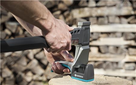 Gardena Axe and Blade Sharpener. High Quality German Engineering - Comes With 25 Years Warranty