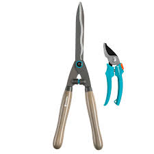 Gardena Hedge Clippers Nature-Cut Set. High Quality German Made Garden Tools With 25 Years Warranty!